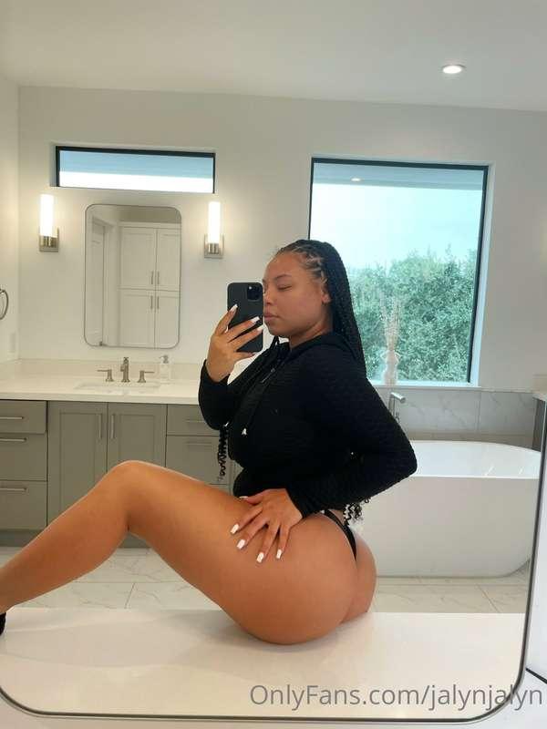 Love mirror pics🥰