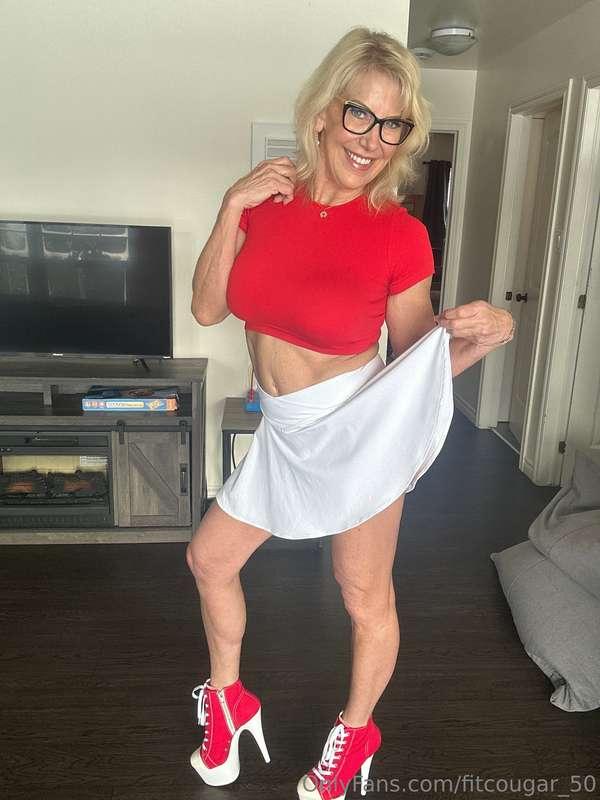 This MILF is feeling quite amazing. Just turned 63 and feel ..
