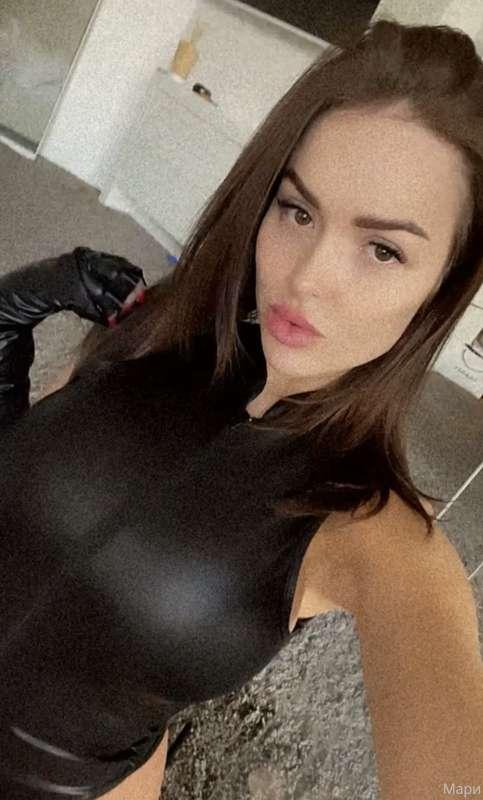 Do you want me to unzip this tight leather suit? 😈😈🔥🔥🔥

Text..