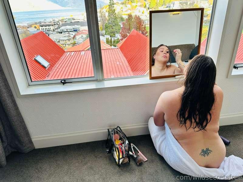 Getting ready for the day!💄💋