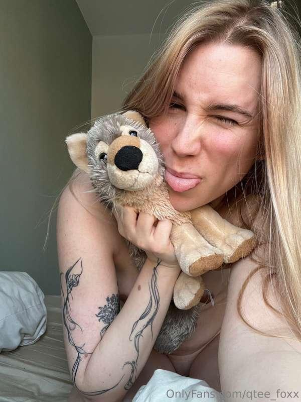 Hey, babeee...wanna cum snuggle with me and my teddy bear on..