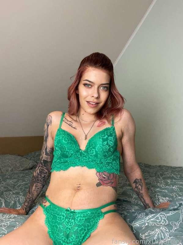 Do you like green 😘