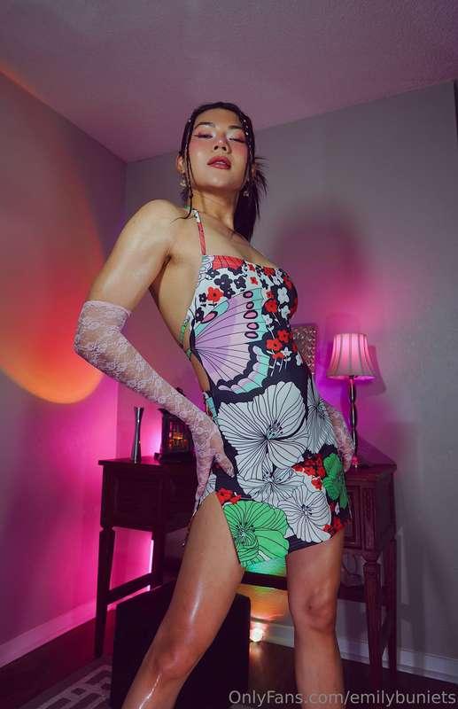 Infusing tradition into modernity with a dash of daring look..