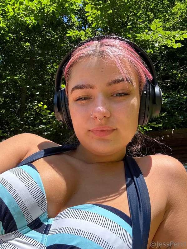 nothing better than a bikini and sunshine ☀️