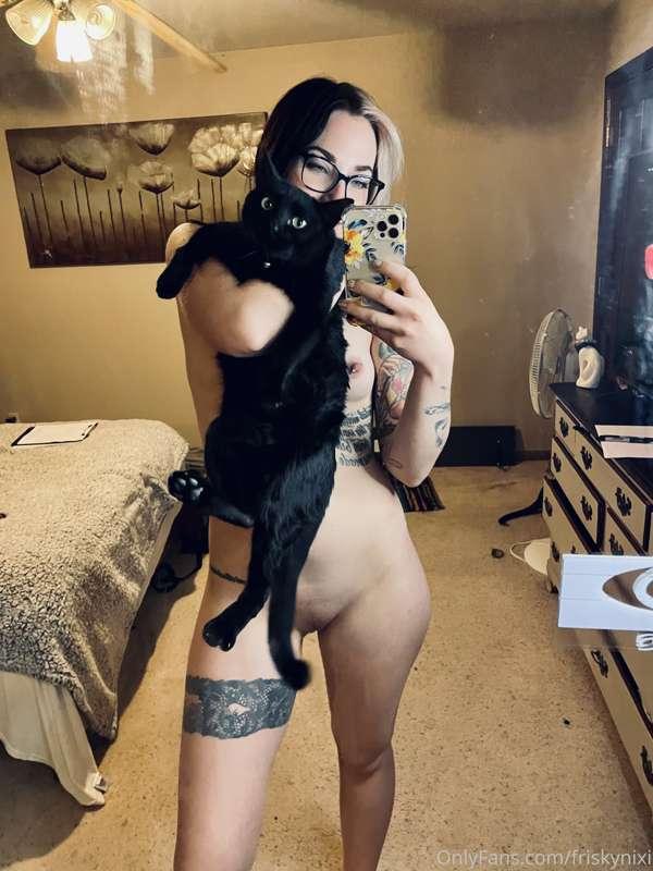 2 kitties 😜🖤