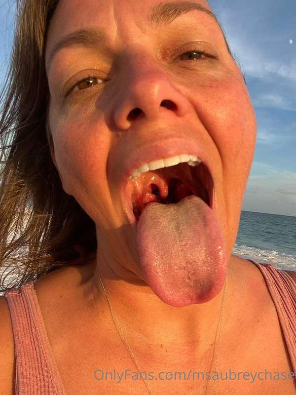 beachin it. 🌅