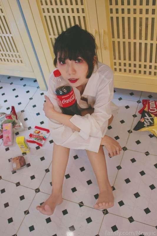 mewjiic image #6