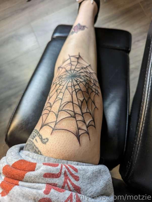I finally finished my left knee, and added a lady friend to ..