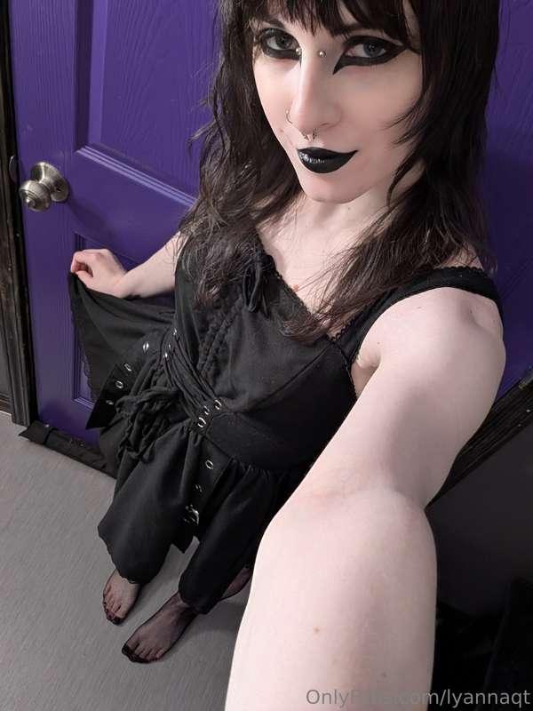 New dress I'm so innocent in it 😇