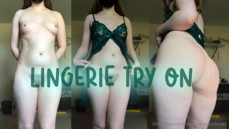 isn’t this lingerie beautiful? ⋆✴︎˚｡⋆haha ignore the scratch..