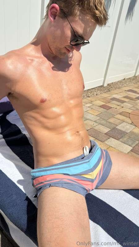 Just waiting for you to stroke me off right here! 💦