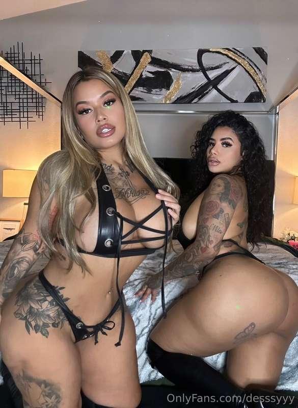 BEST DUO 😈💦 GIRLS JUST WANNA HAVE FUN 🤗 IM HAVING THE TIME O..