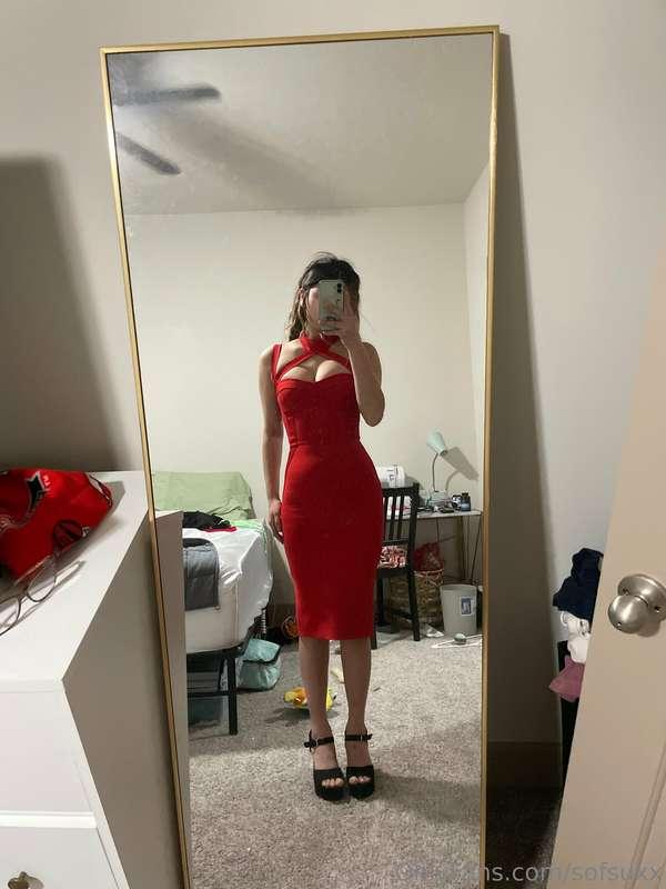 I think red may be the best color on me ❤️