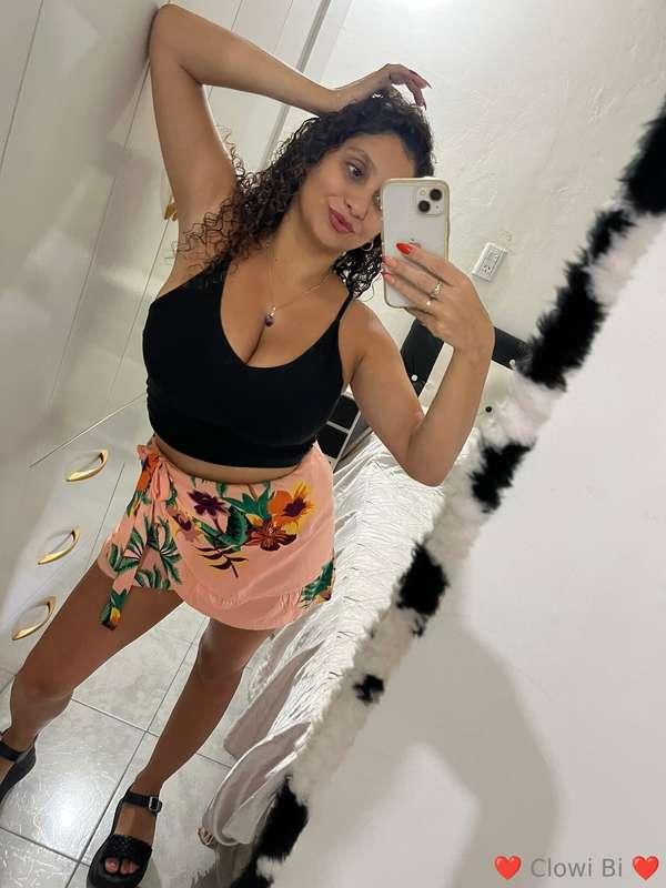 Do you want to watch me masturbate for you baby ?