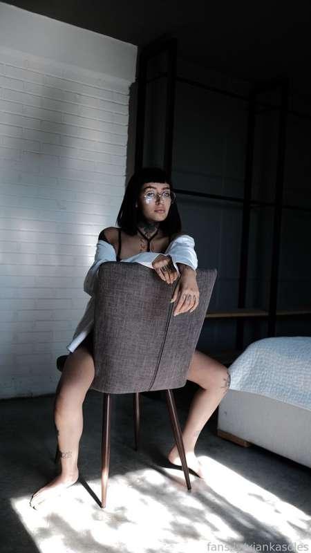 viankasoles image #2