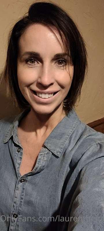 Out and about braless! Headed to dinner now.  Want me to mak..