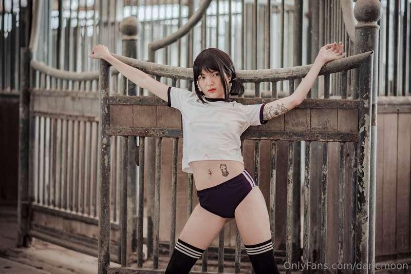 น้องแอลลี่ ใสๆ [Topless]