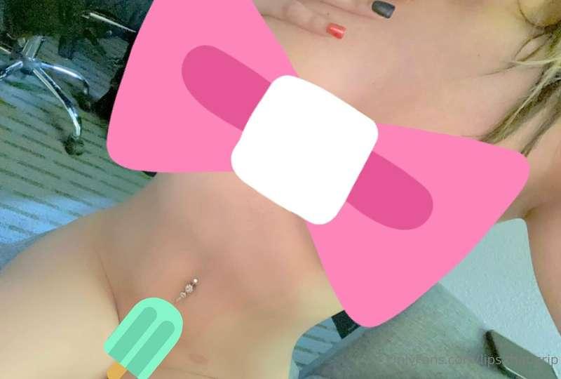 😜