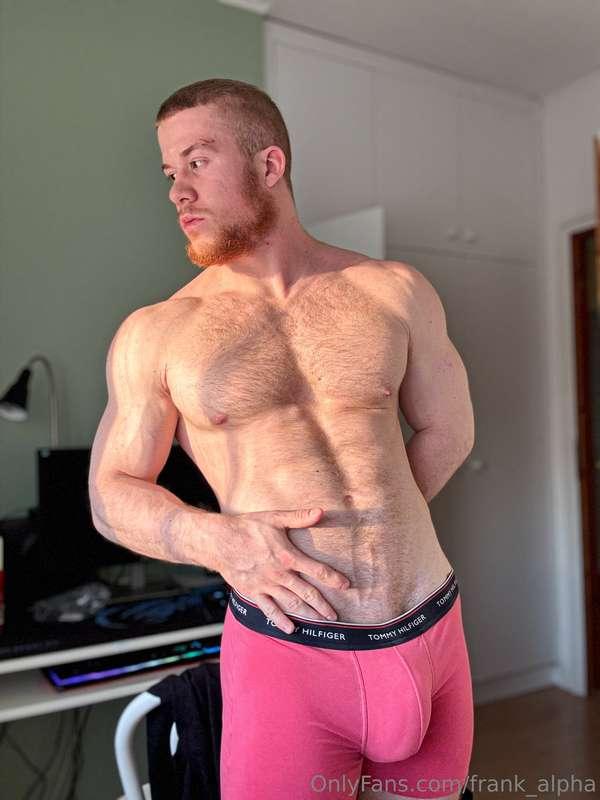 It’s okay to stare… I love the attention 😉🥵