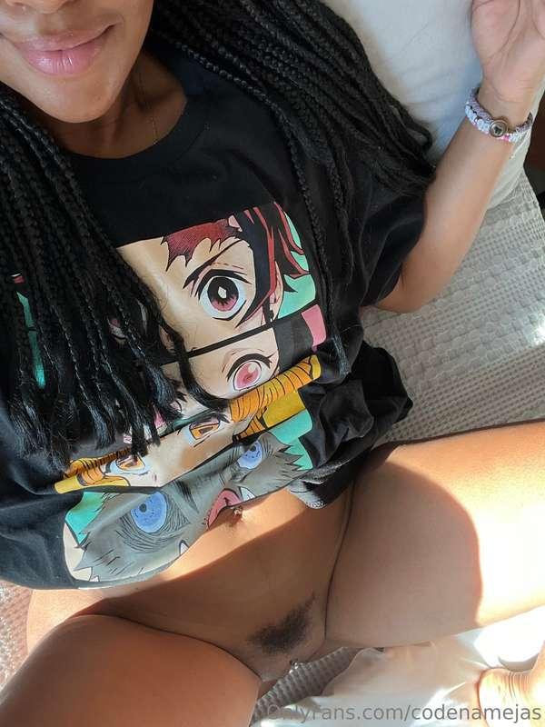 Who here watches demon slayer? 🥹🤞🏽❤️😍