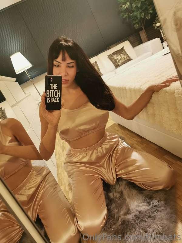 The bitch is back 😜