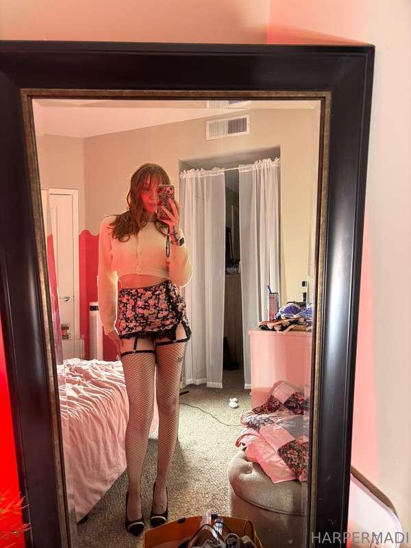 harpermadi_ image #1
