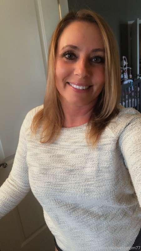 MILF Monday !!