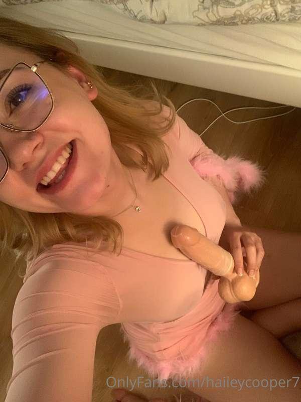 haileycooper7 image #0
