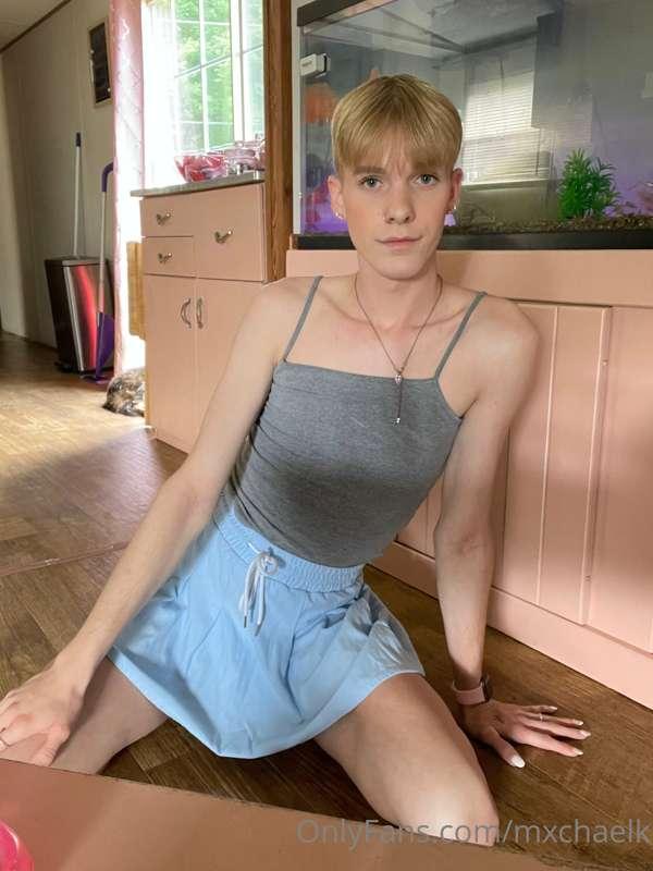 showing off my cock and hole in my blue skirt 💙🙈