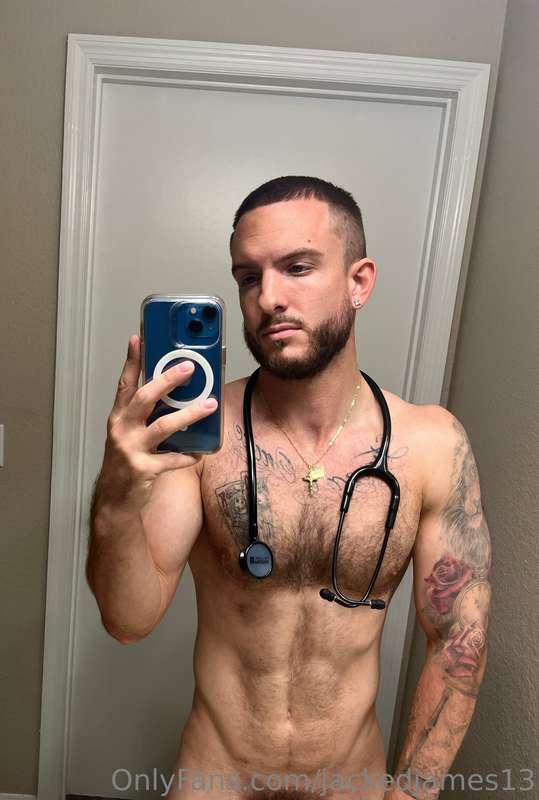 Let me check your heart rate😏