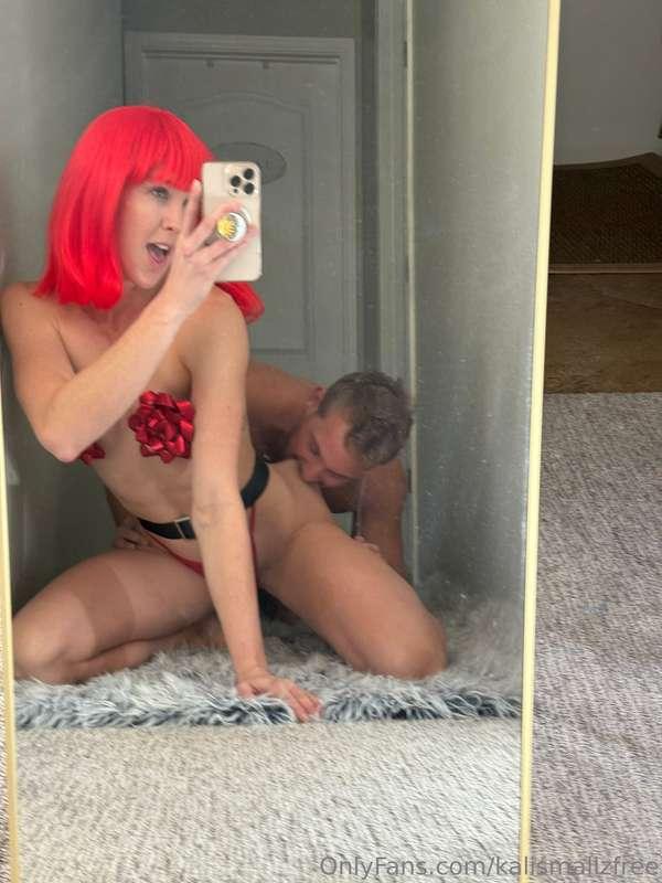 Who doesn’t love to get freaky in a wig??Let me be your red ..