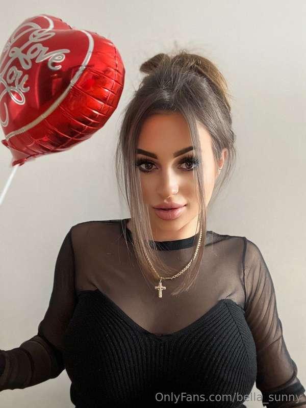 Can you kiss my lips? 💋😋 Shall we see?