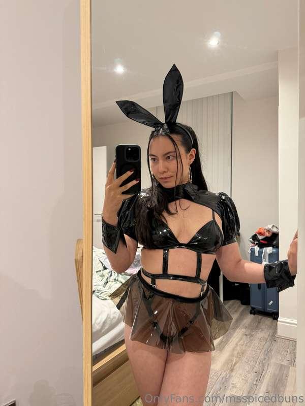 Would you let me fuck you in this outfit? 💜