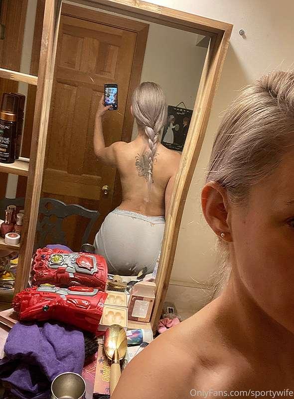 How’s the view from back there? 😈😜
