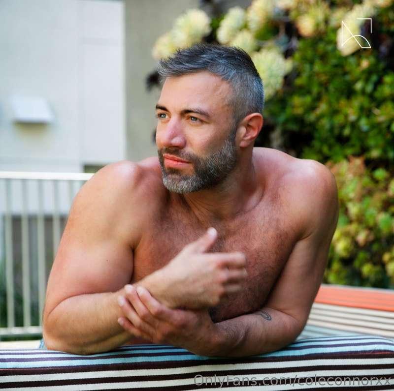 Daddy's here 😈