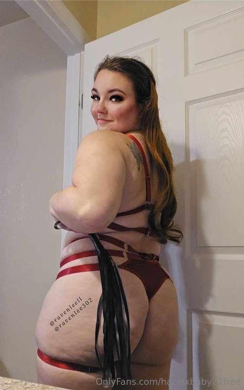 $5 for the first month! Cum watch this busy babe do her thin..