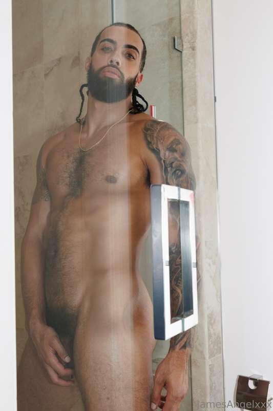 getting ready for my Live Tonight at 10 pm EST...me and @cub..