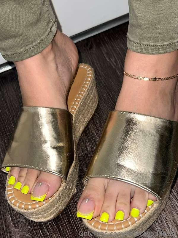 dafootgoddess1 image #1