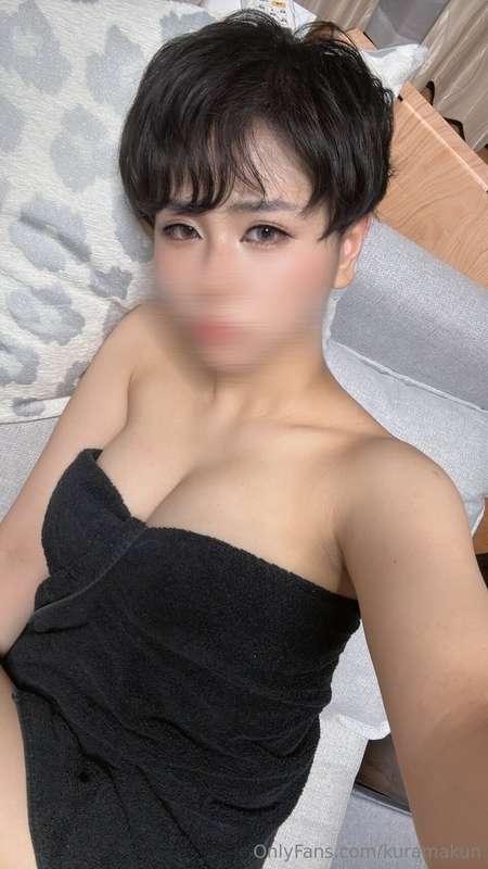 post shower, help me put moisturizer on?