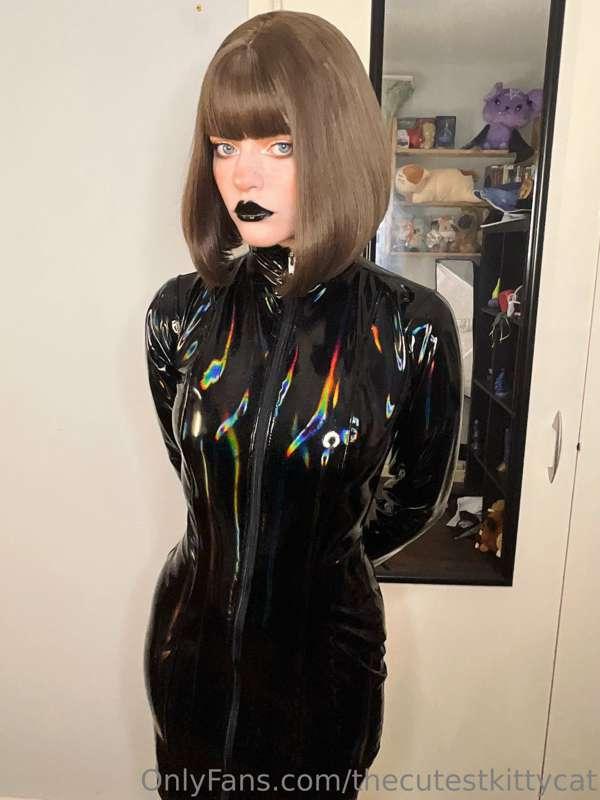 Shiny holographic pvc dress ✨