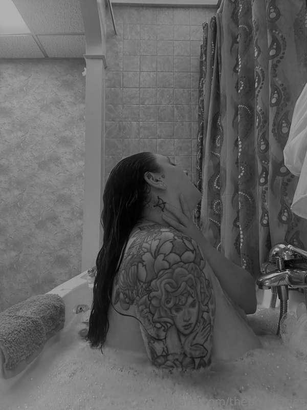 Would you fuck me in the bath?