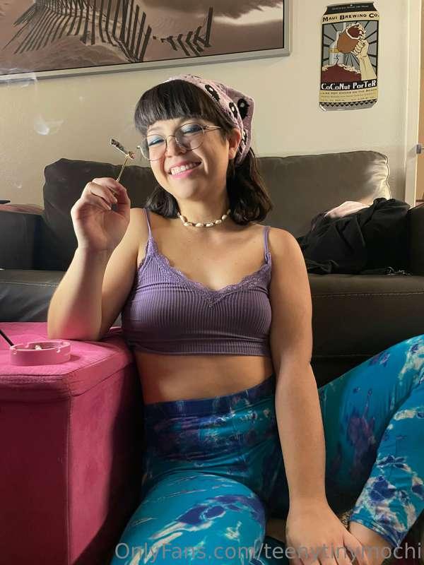 Happy Friyay my peeps💙💜
Should I focus on Anal or throat tra..