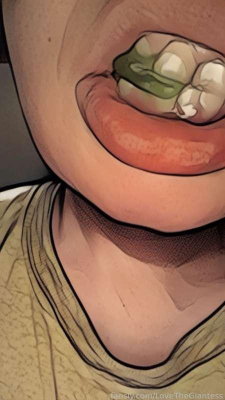 lovethegiantess image #5