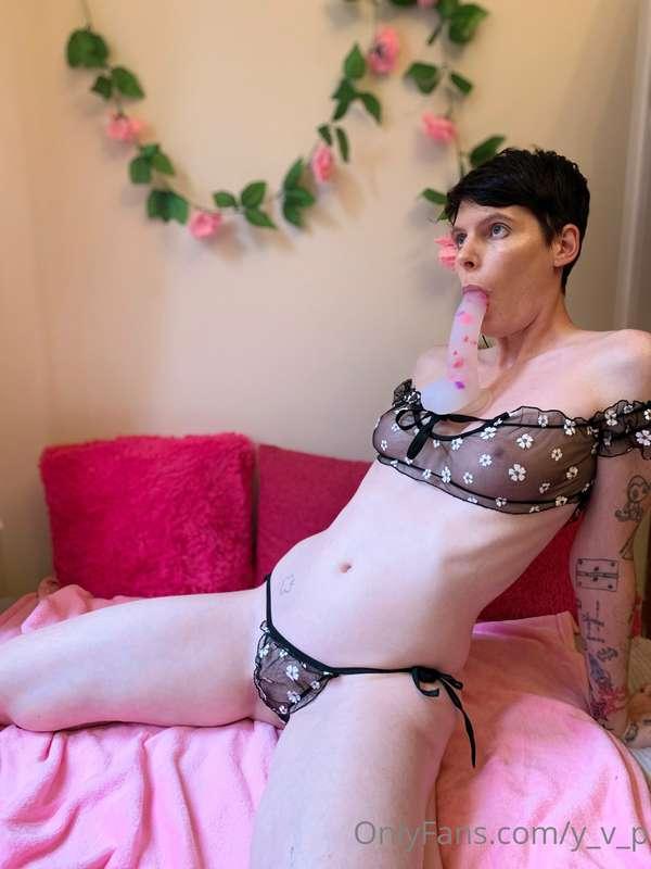 let me drool over your cock.