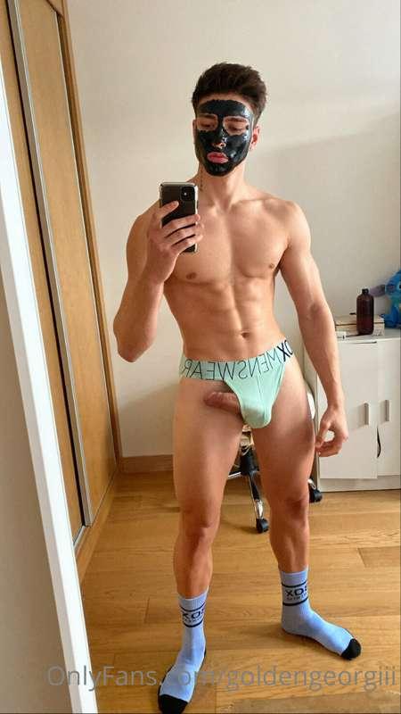Good Morning guys ☀️😈🍆 waking up hard 😇