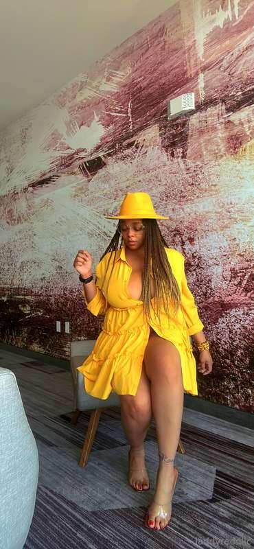 Radiating in yellow 