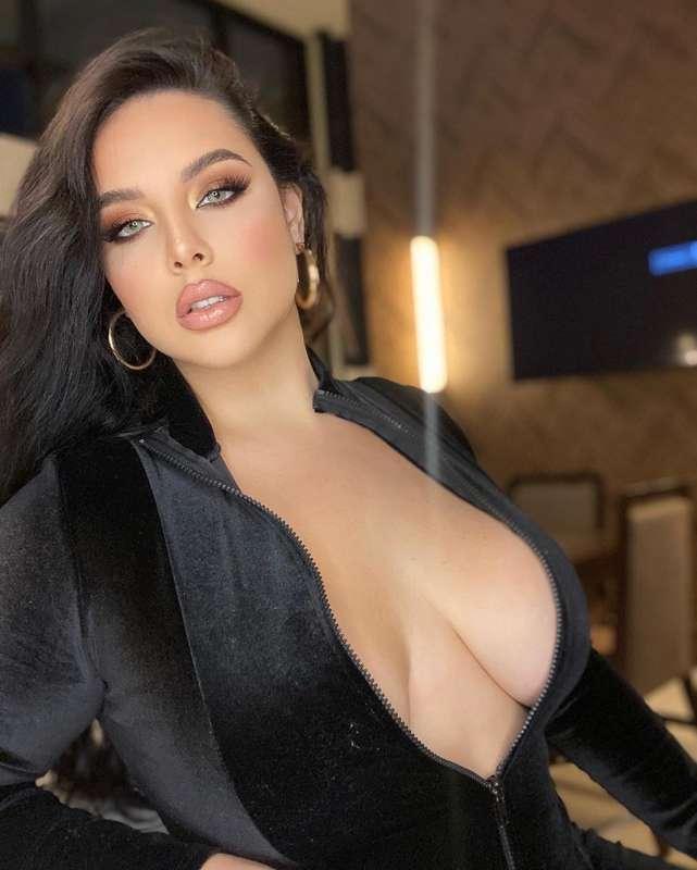 Would you cum all over my face daddy ?