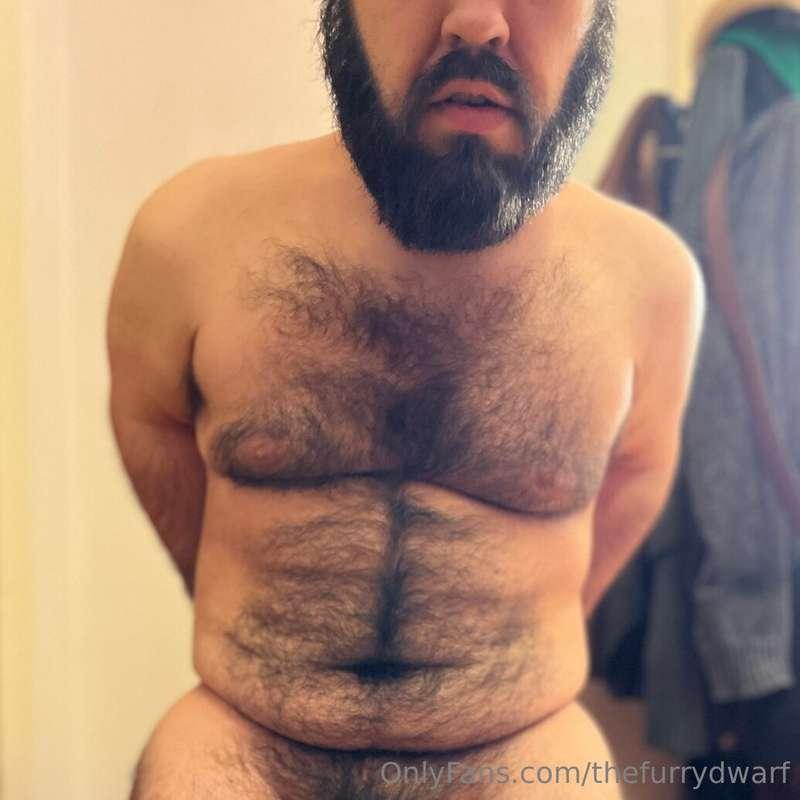 Maybe if you’re good, I’ll post the uncropped photos 🍆💰