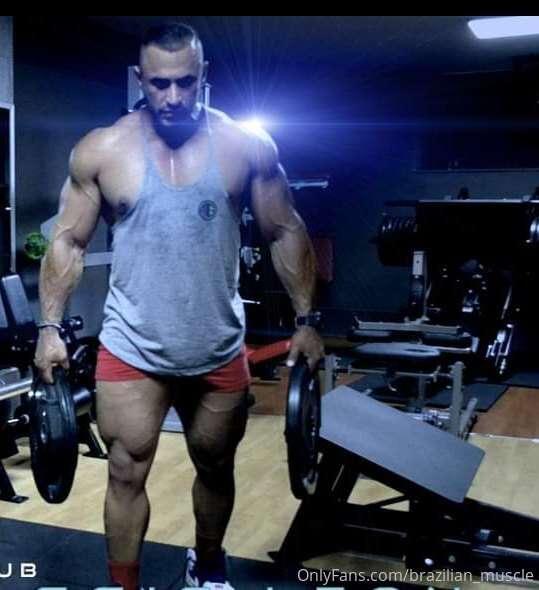 50 likes for this my body Tip 5$ for uncensored Pic 😋😈