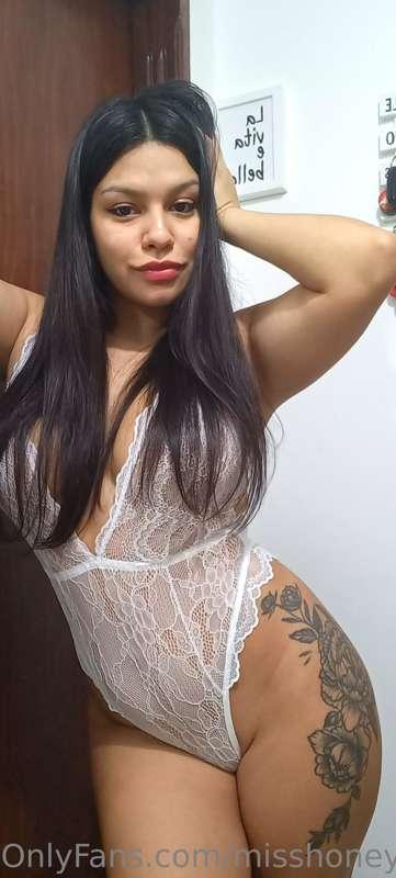 lace and my soft skin, I want you to touch me ♡
If you like ..